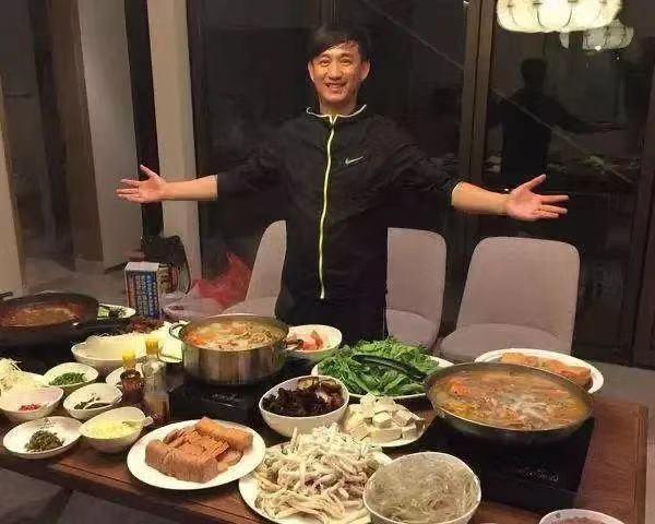 黃磊曬與孫莉合照慶祝結婚17週年：最好的愛情，無非就四個字