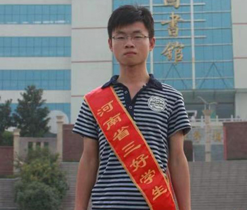 辞职国企后年入3000w！看211学霸的拼多多生意经