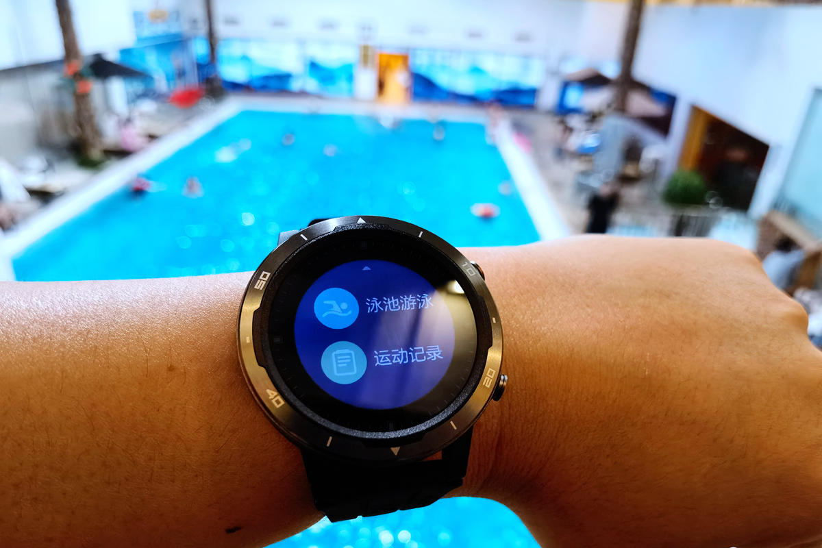 城市户外终极选择，咕咚智能运动手表X3-RE