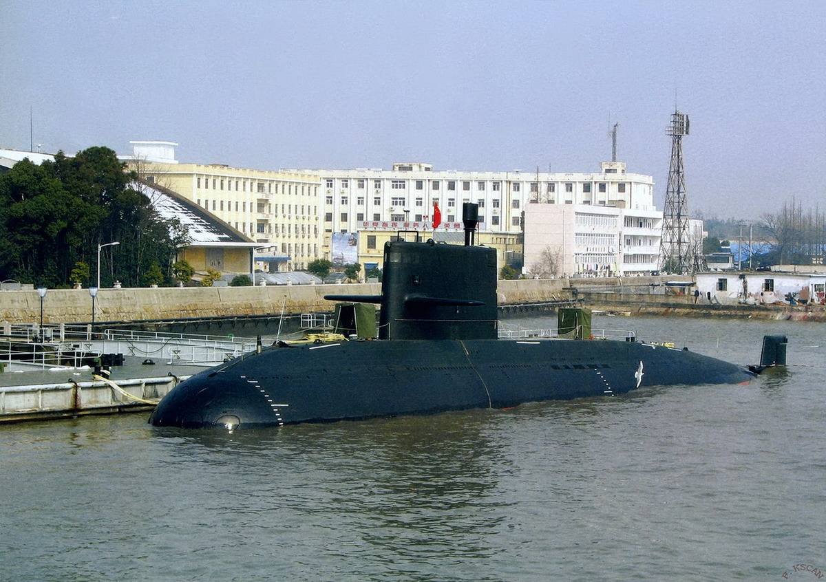 �й�����Ԫ��Ǳͧ��װ��Ǳͧ��ĳɼ�˼������