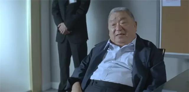 香港12位“叔”字辈大咖：邵逸夫地位最高，林正