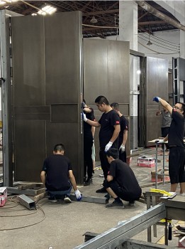 河南博物院——乘风破浪的「铁强门业•希尔顿」超大防火铜门