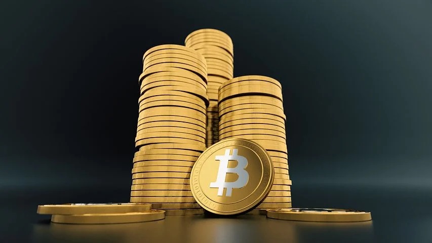 比特币价格持续破纪录，其他较小的加密货币也在飙升