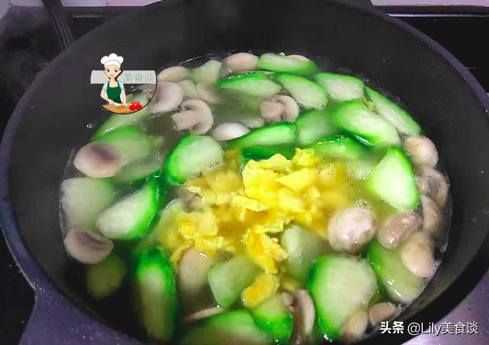 這三樣食材一起煮，不放肉也很鮮，難怪兒子愛吃，簡單美味又營養