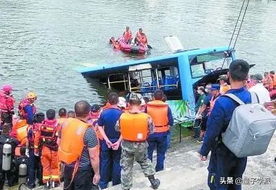 懦夫的邏輯：向更弱者揮刀