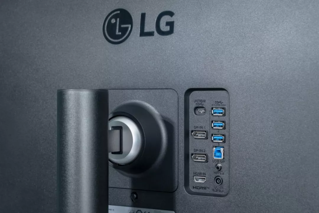 专业显示器的画质天花板!LG 32EP950 OLED显示器评测