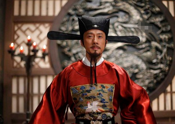 祖孙三代一起上阵杀敌，全族战死百余人，年纪