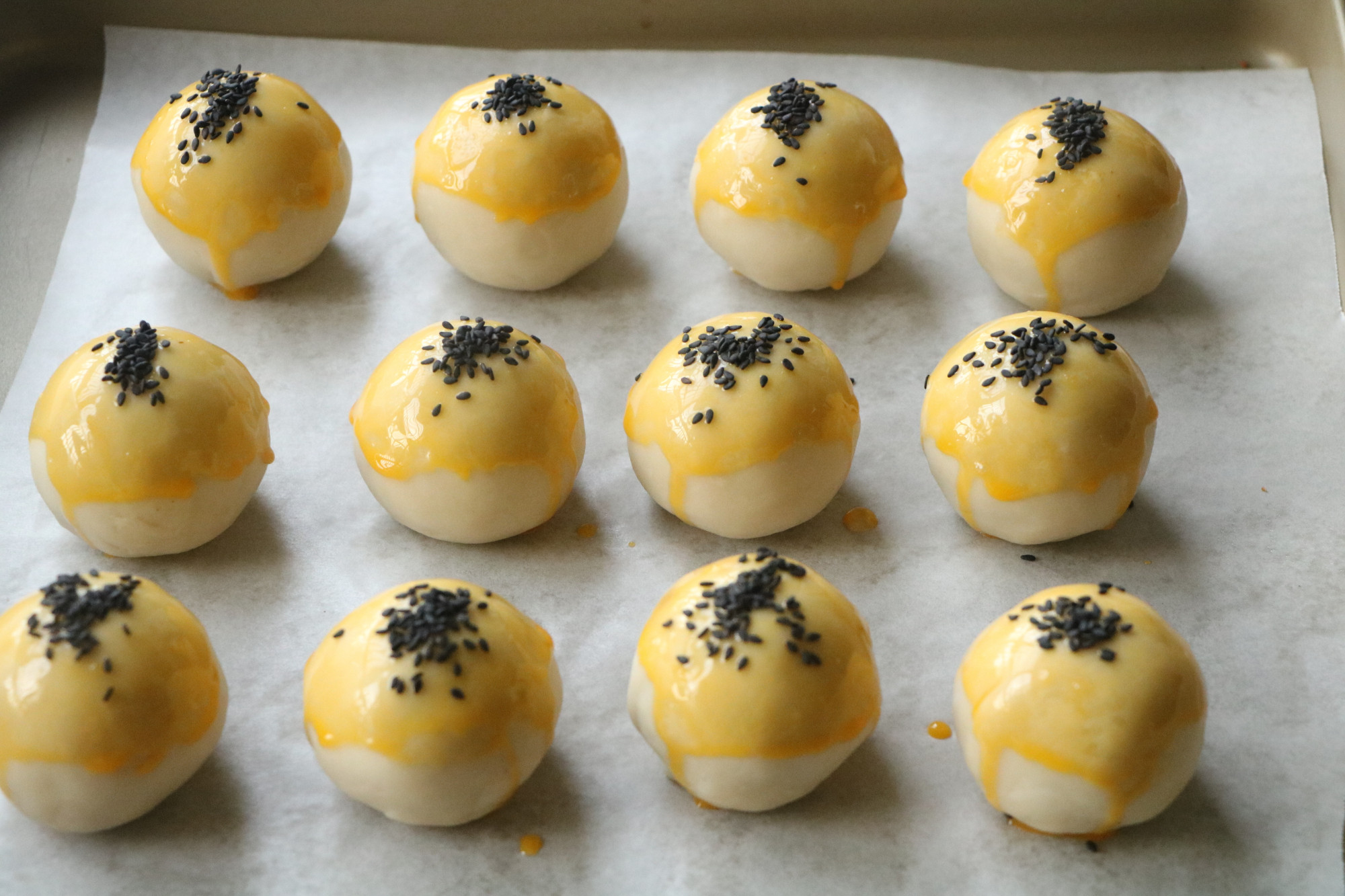 外面一个要8块钱，自己在家做好吃无添加，咬一口酥得掉渣，太香