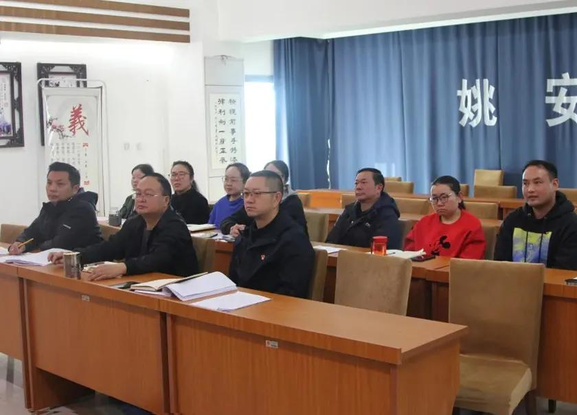 姚安:品读毛泽东诗词 铭记党史守初心
