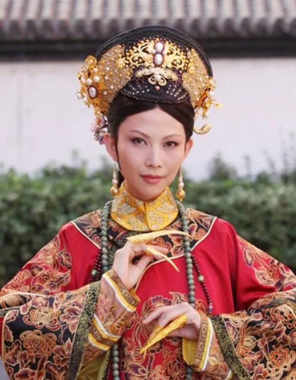 瘦成“纸片人”的5位明星，各有各的辛酸，混娱乐圈怎么那么难