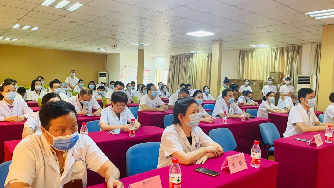 “百年华诞同筑梦,医者担当践初心”——我们是中国医师