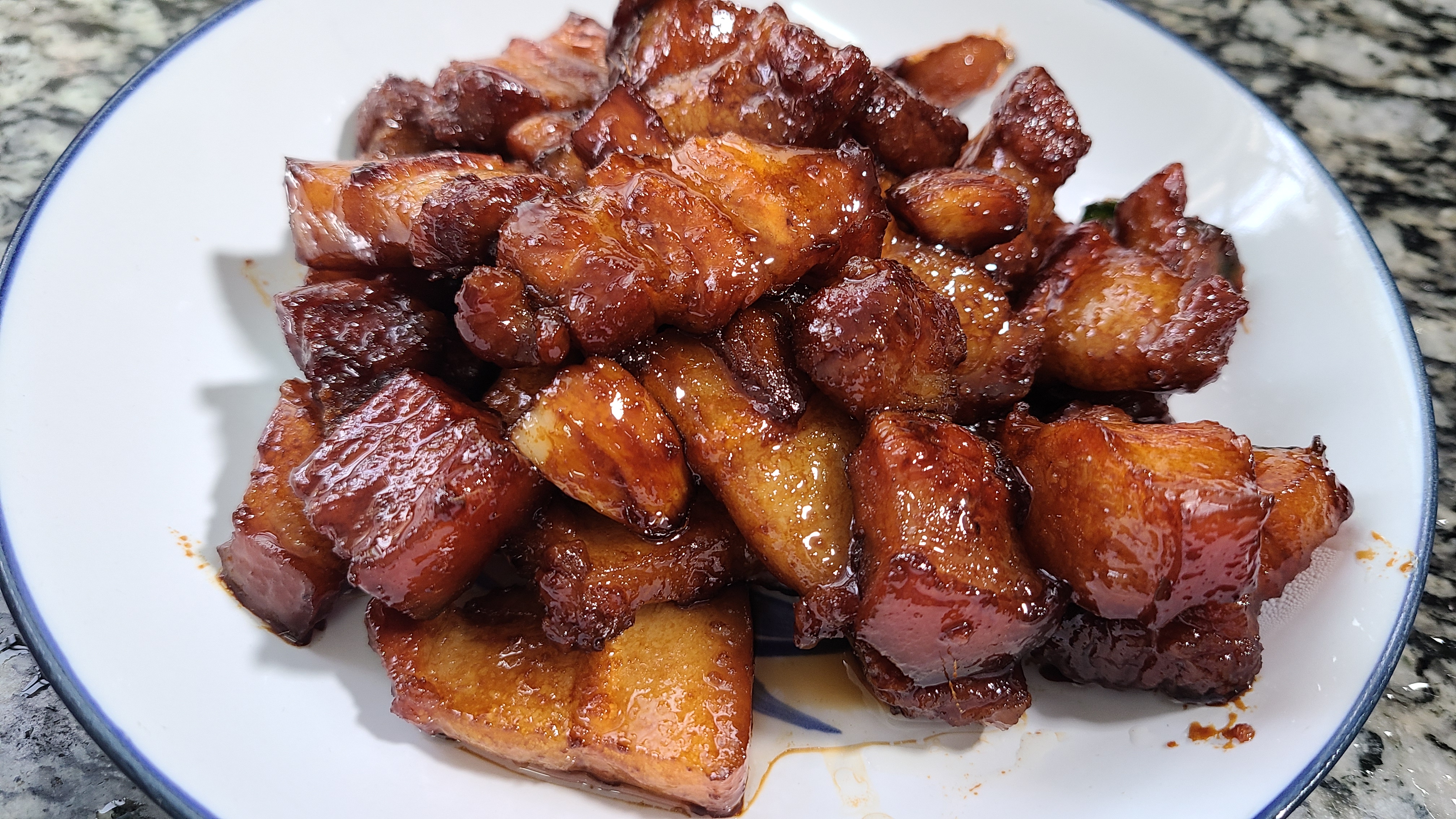 五花肉吃得多了，還是這種家常做法好吃，簡單下飯又營養