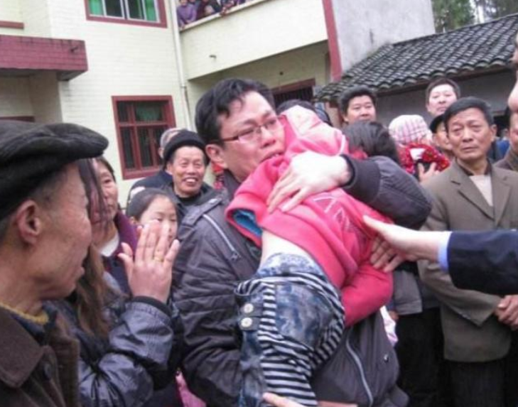 人贩子抢孩子，情急之下捅了人贩子，算正当防