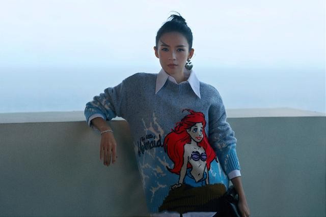 Do you understand Zhang Ziyi's off-season dressing?Wearing sweaters and ...
