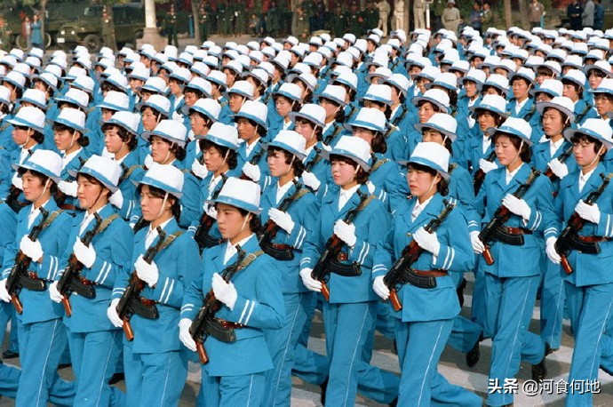 1984年国庆节大阅兵，为什么能够成为最受瞩目的