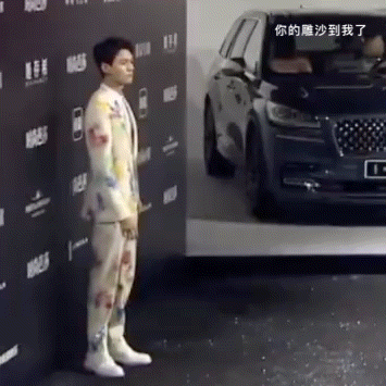 谢霆锋穿棉袄、杨颖杨紫冷得发抖、朱珠挺孕肚