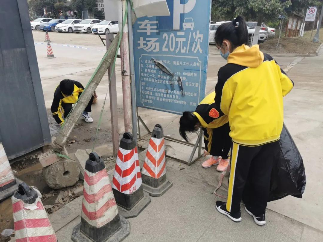 学雷锋，“我们”在行动——黄龙溪学校开展学习雷锋主题活动