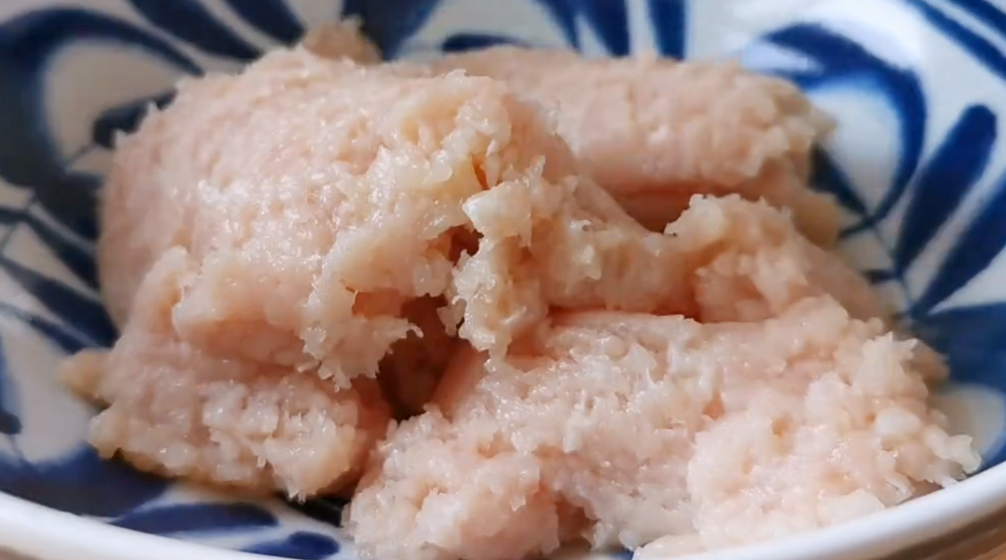 萝卜丸子最好吃做法，不加一滴水，外酥里嫩营养美味，上桌就光盘