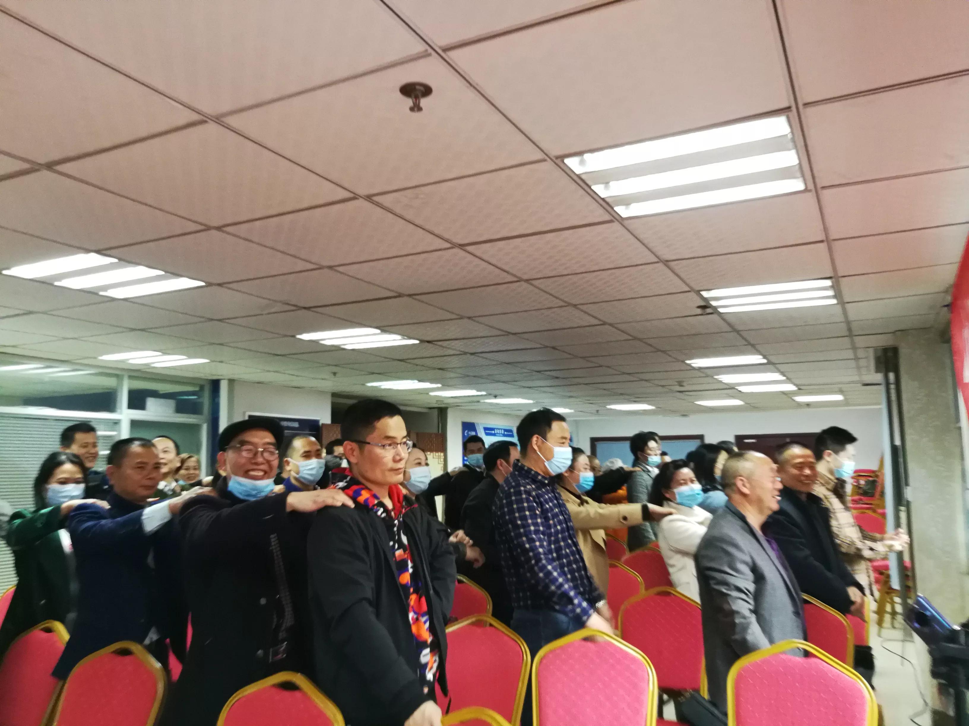 郎家文教授认为成功的市场营销在于把握三个维度