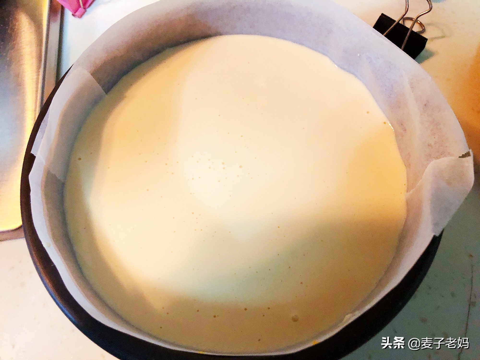 Pink of polished glutinous rice adds milk to mix, bake, outside fragile li of glutinous, added sweet yam stuffing to still can explode oar