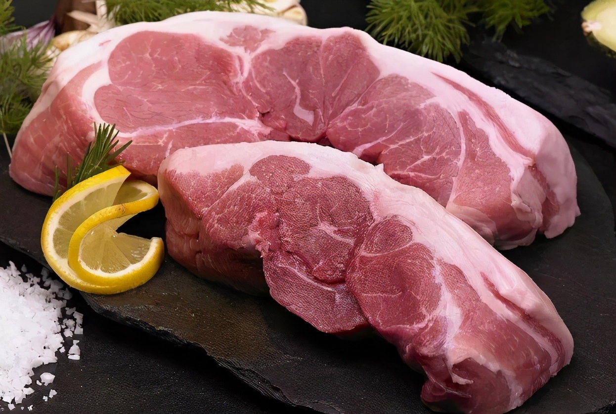 買豬肉別只會選瘦肉和五花肉，懂得挑這4個部位，做菜比之前好吃