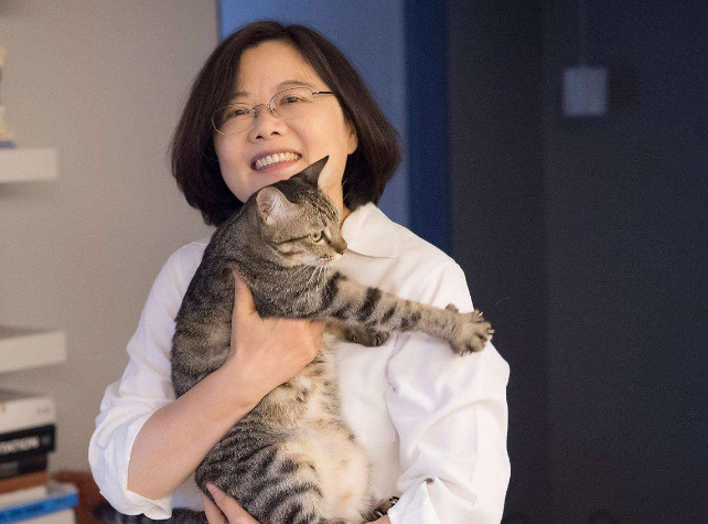 大乌龙！山东舰穿越台海，台军认成辽宁舰？