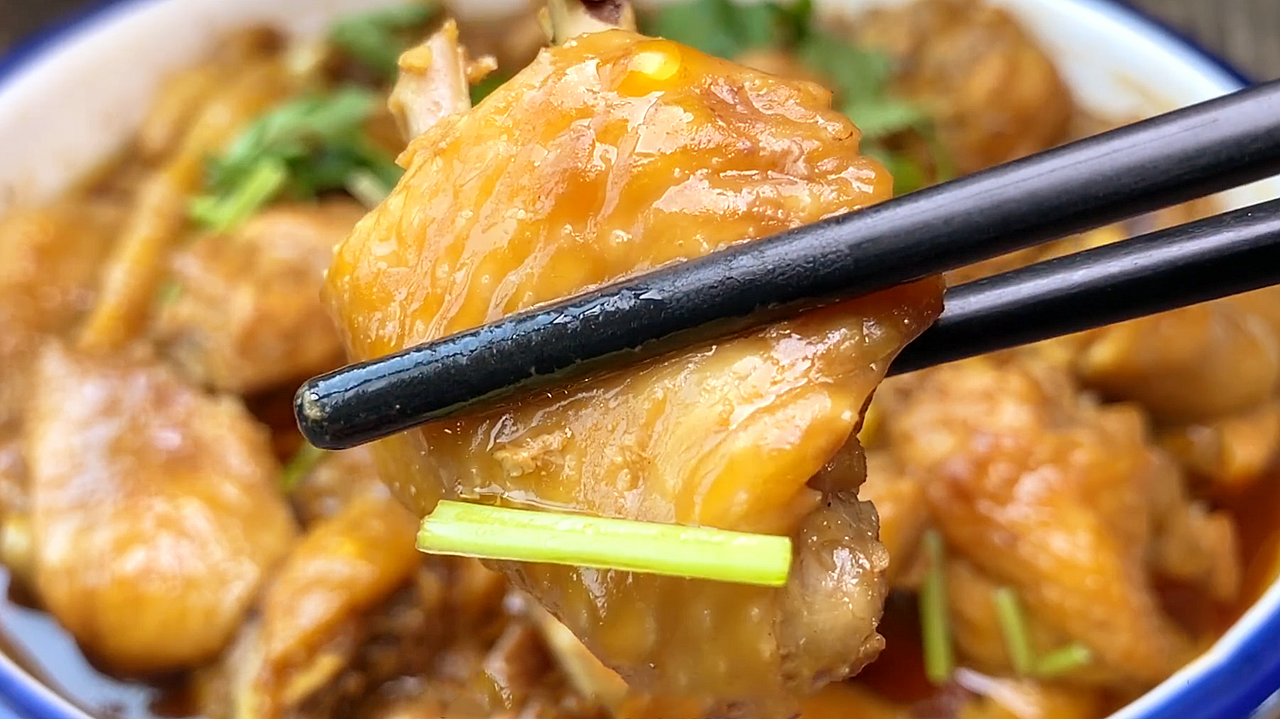 冬天要多吃雞肉，教你懶人做法，不炒不燉不油炸，鮮香嫩滑吃不夠