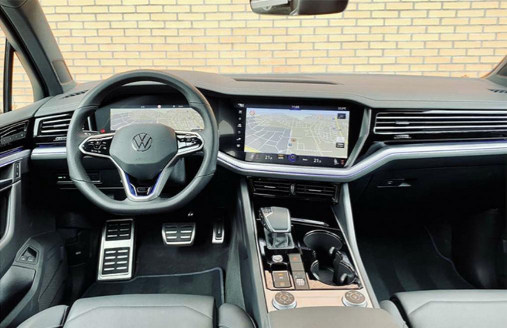 Same platform as Audi Q7 and Porsche Cayenne iNEWS