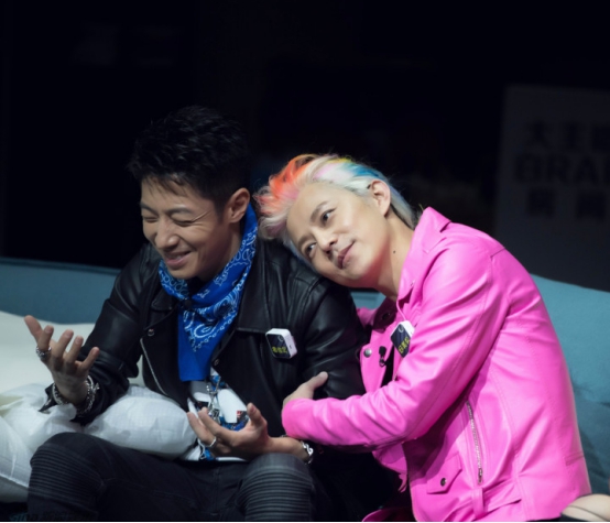 撒贝宁结婚3年，妻子身材大变，网友：洋媳妇“