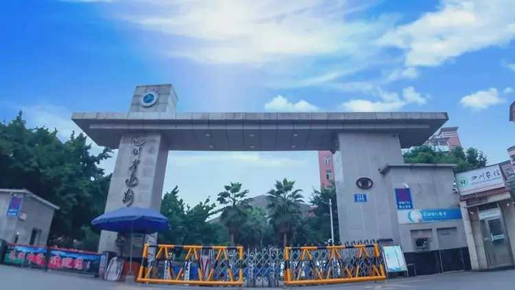 达州中学女足队员入选全国校园足球夏令营第二营区最佳阵容