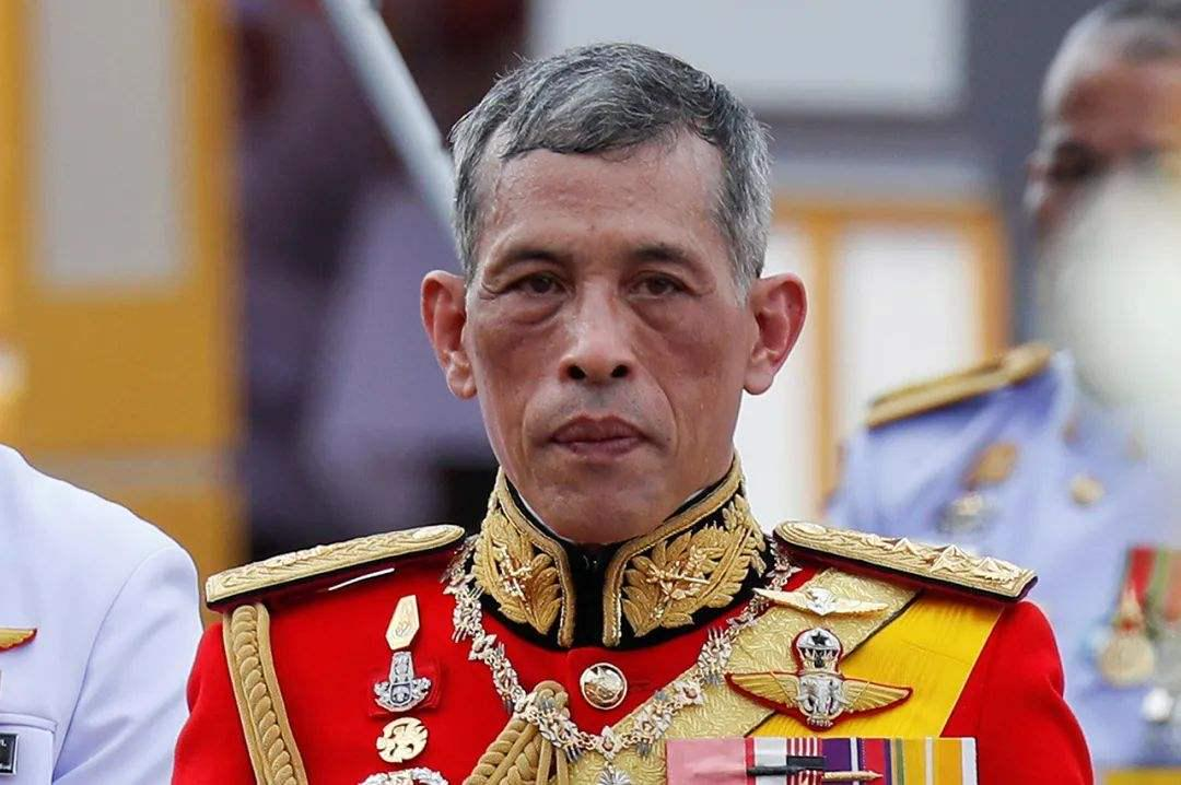 泰国前总理英拉到底多美？奥巴马与其合照，曾令夫人米歇尔嫉妒