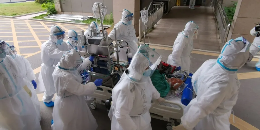 重生！用了62天ECMO的武汉新冠肺炎患者，换肺成功