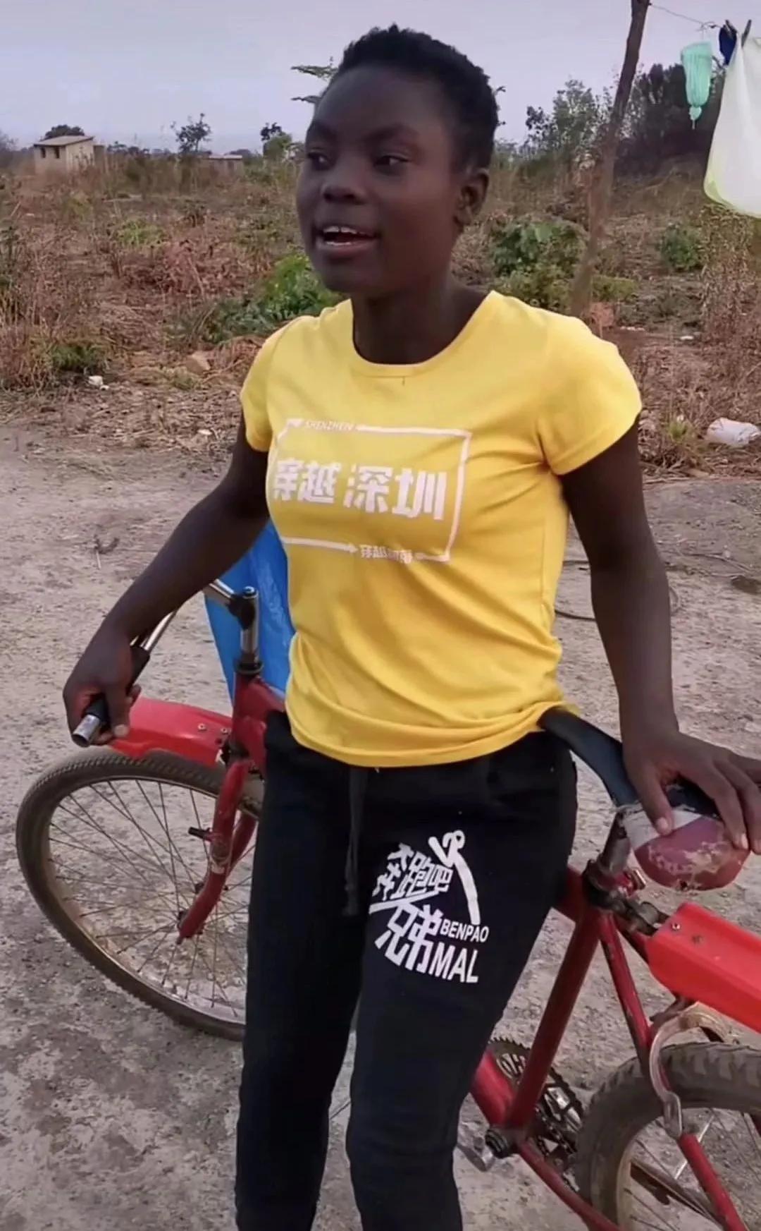 非洲黑人最时髦的衣服，可能是你扔掉的二手货