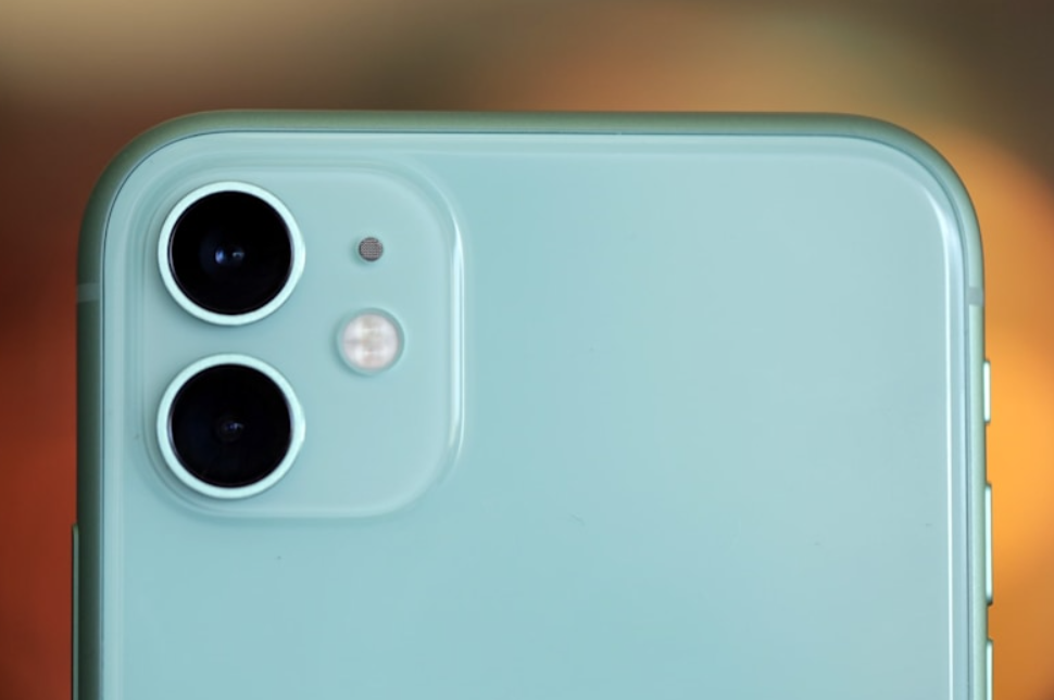 iPhone11最新售价再确定，128GB重回低价，网友：幸福来得太突然