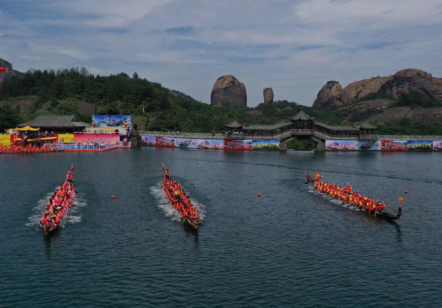 江西上饶：龙舟民俗迎端午