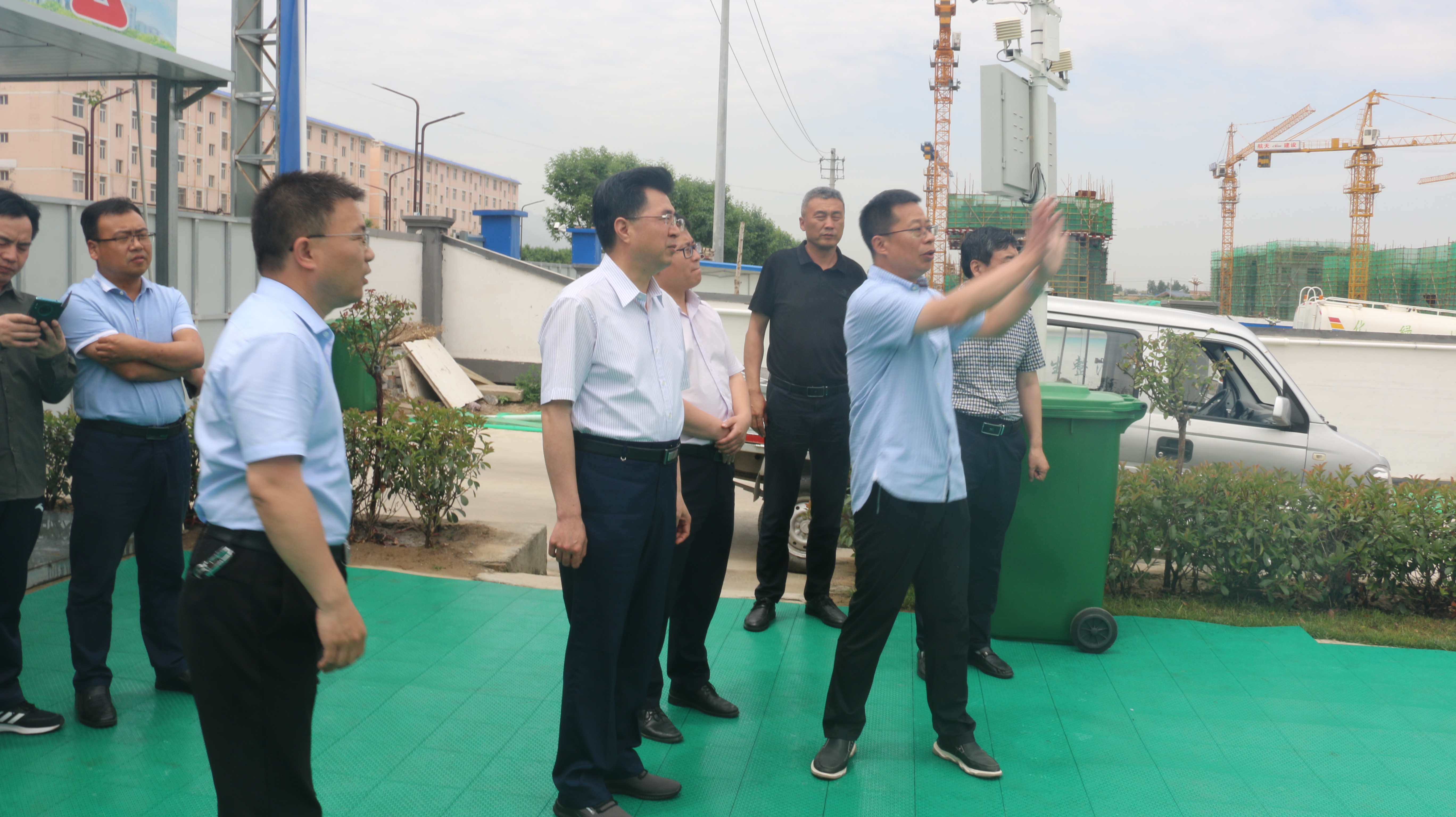 渭南市教育局局长雷立新调研华阴市教育工作