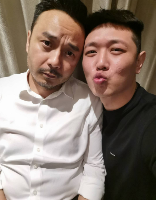 Wang Han 46 years old of birthday, every day brother sends a blessing together, gather up 7 it is the most serious to gather up people in his life