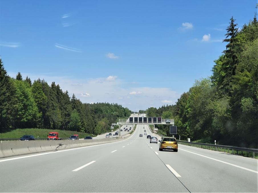 不限速是德国高速的骄傲，为何最近“限速”的呼声越来越高？