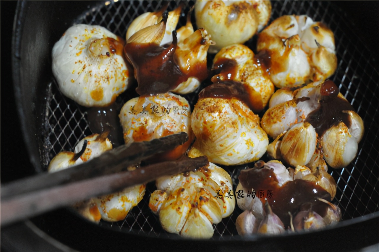 春天遇到算你有口福，一定別忘了多買點，連皮烤一烤，太解饞了