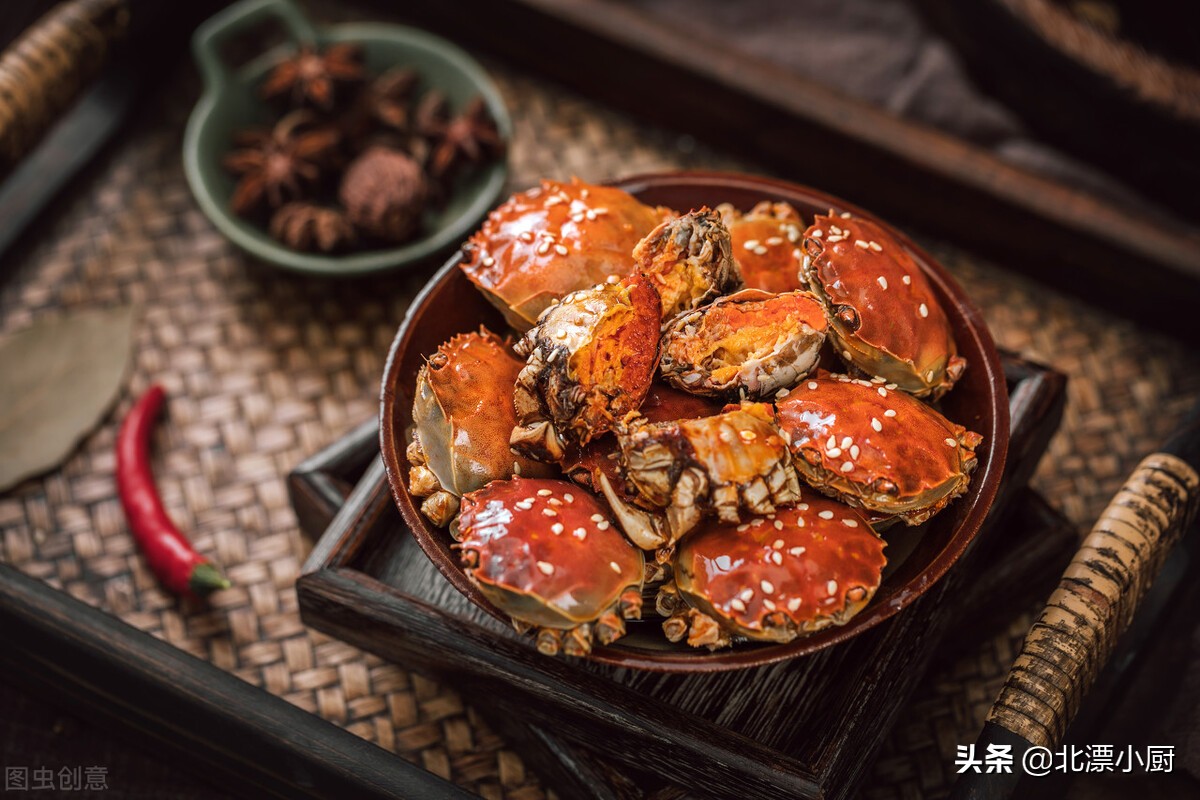 买螃蟹，公蟹和母蟹区别大；牢记3买3不买，螃蟹个个膏满黄肥