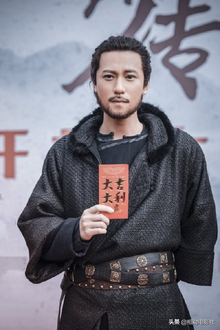 Afterwards " Lu Ding is written down " hind, " pass outside flying fox " also greet break up pat! 