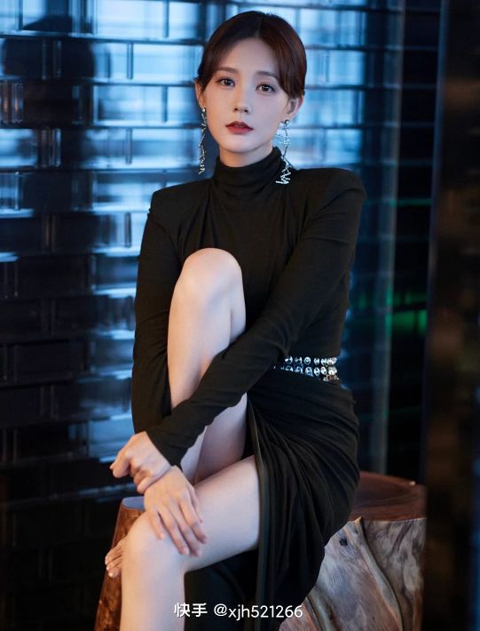 Atlas of Li Yitong sex appeal