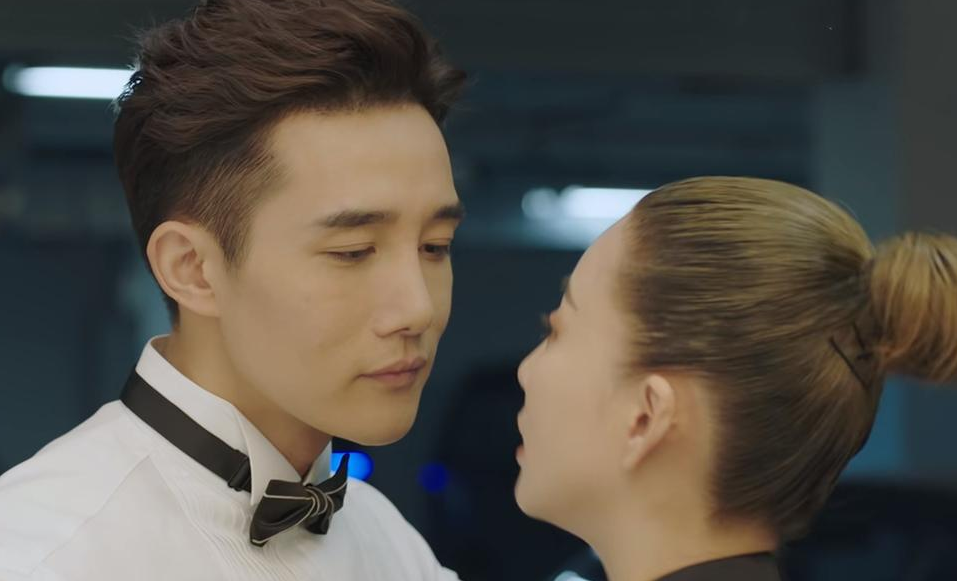 《正青春》剧终：吴谨言压番殷桃，演技却撑不