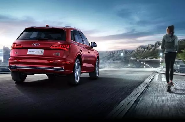 一降再降，奥迪Q5L跌破30万，这次不用担心卖不出