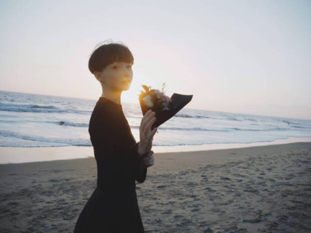 富家小姐出逃北京，17岁选择嫁为人妻，被高晓松