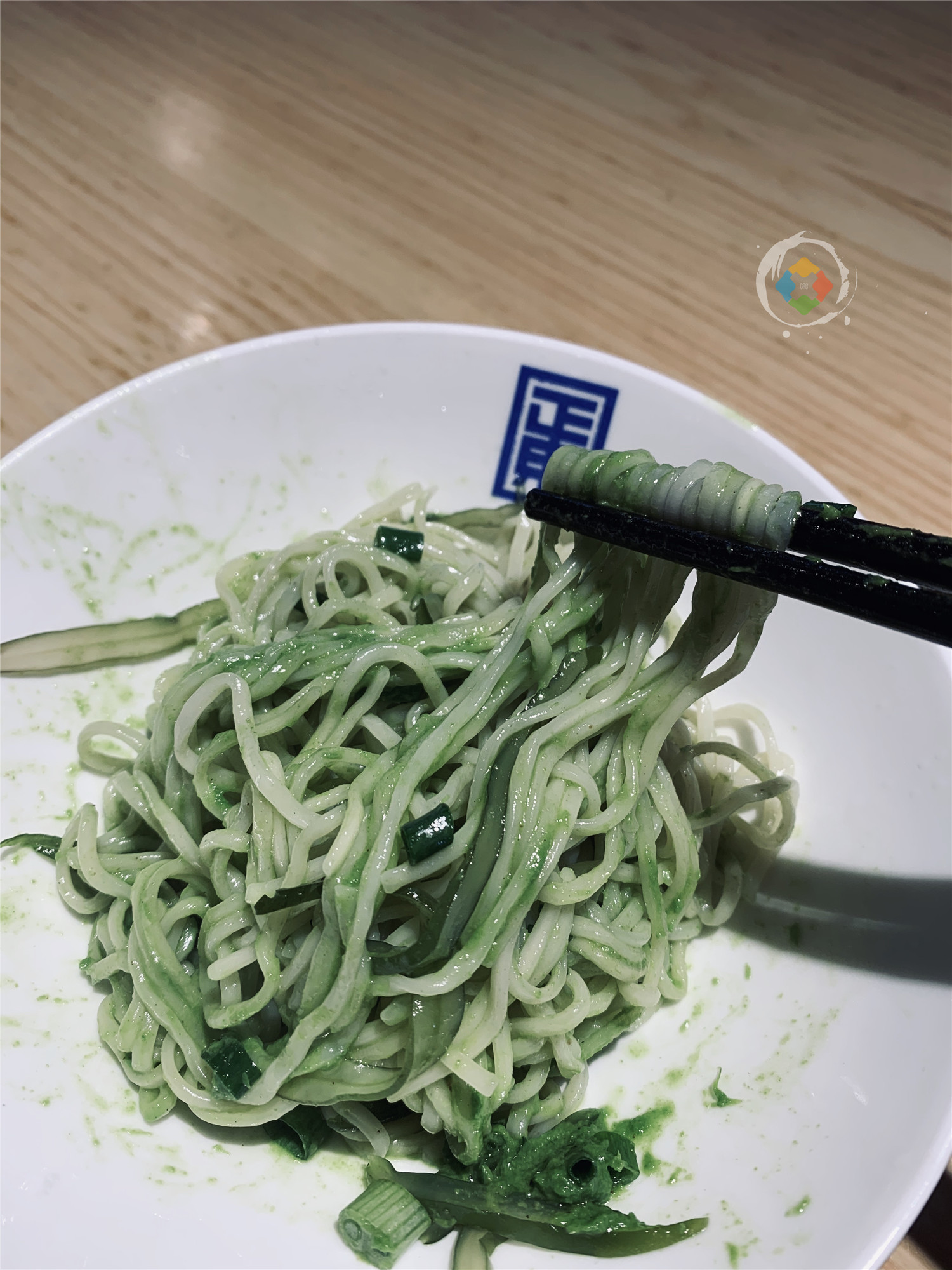 重庆人离不开的味道：新鲜青花椒，淋上一锅热油，“麻”就诞生了