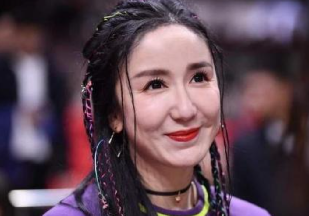 12年后看《爱情公寓》，11位主演让人感叹：爷回不了青了
