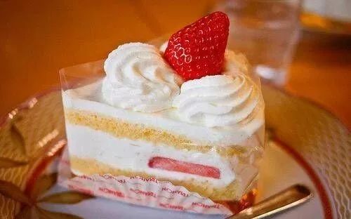 朋友圈生日快乐祝自己的话配图说说 低调的祝自己生日快乐图片