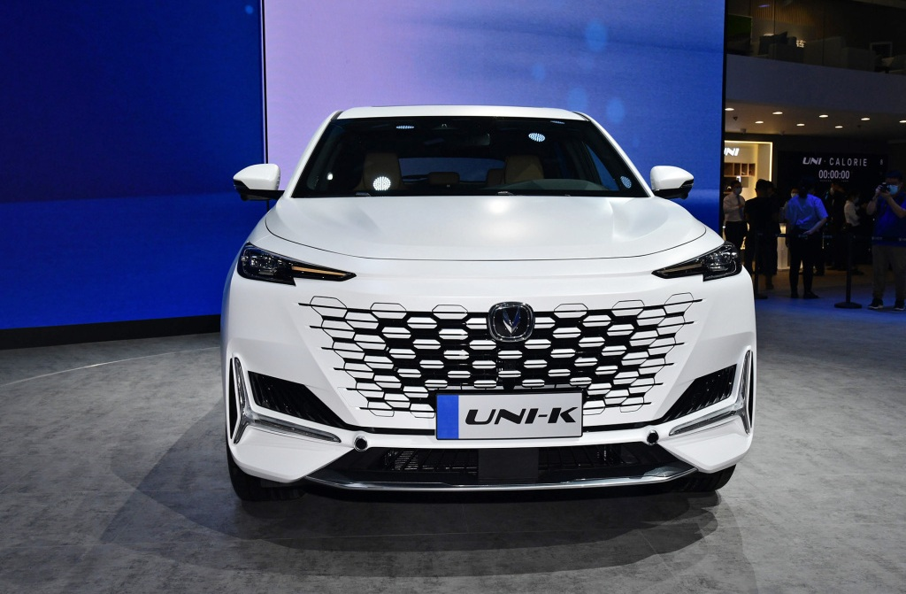 长安UNI-K，全系2.0T+8AT，大空间五座SUV