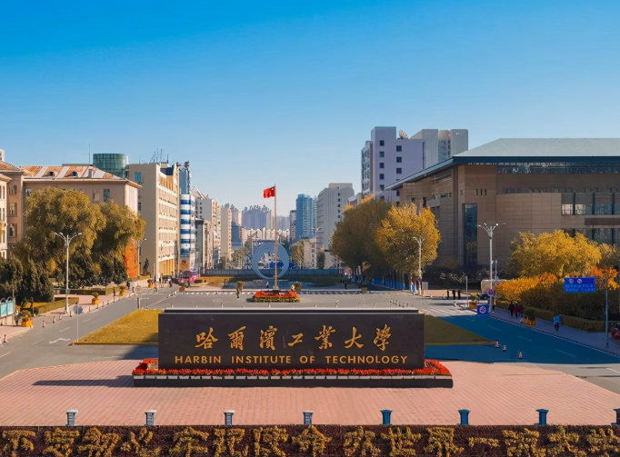 他是以色列前总理，父亲在哈尔滨长大，直言：